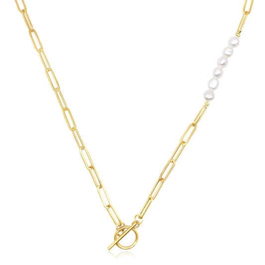 Ariel Paperclip Gold Toggle Necklace In White Pearl