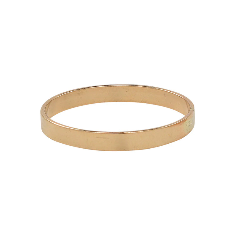 Flat band ring